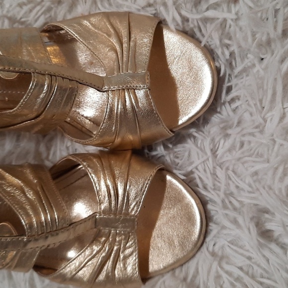 Vince Camuto Shoes - Picture 7 of 11